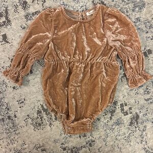 Noralee Velvet Long Sleeve Baby Romper 6m